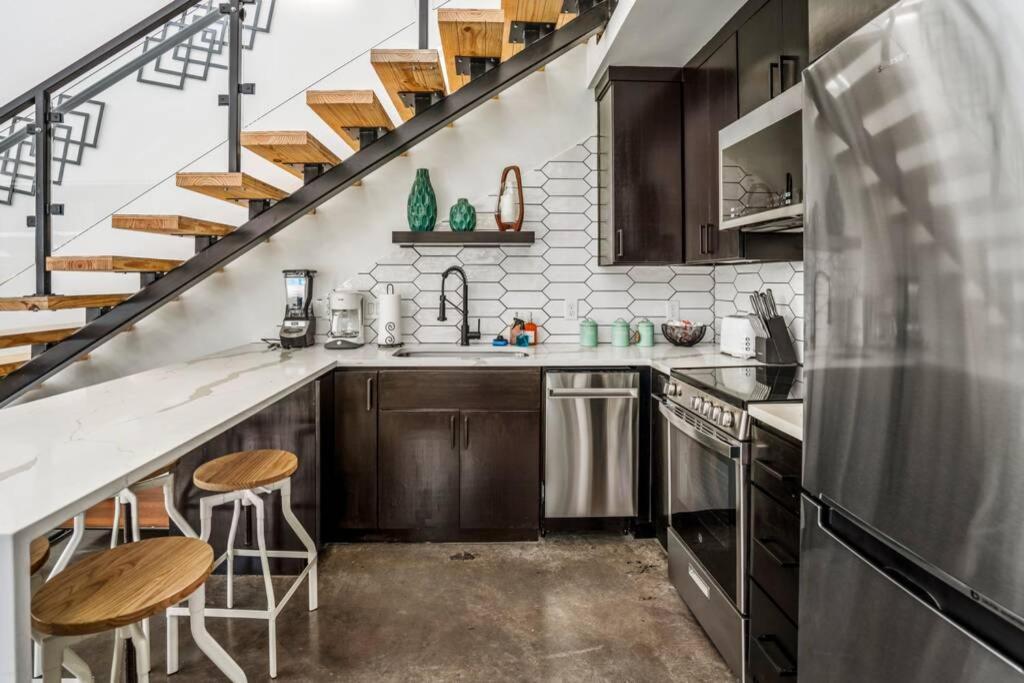 Quantum Tiny Loft At East End Revitalized 휴스턴 외부 사진