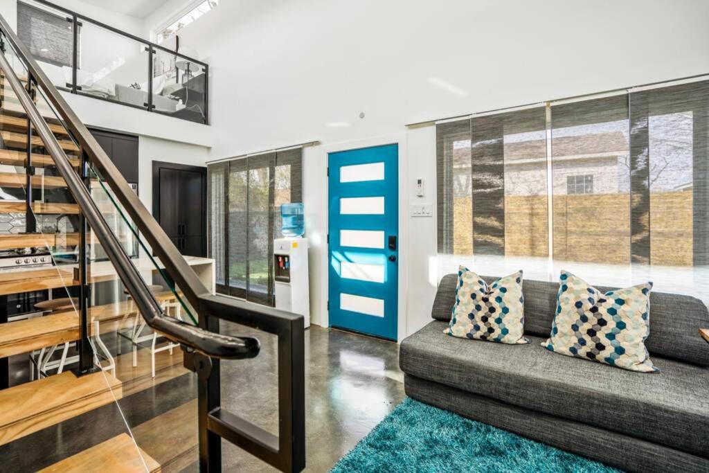 Quantum Tiny Loft At East End Revitalized 휴스턴 외부 사진